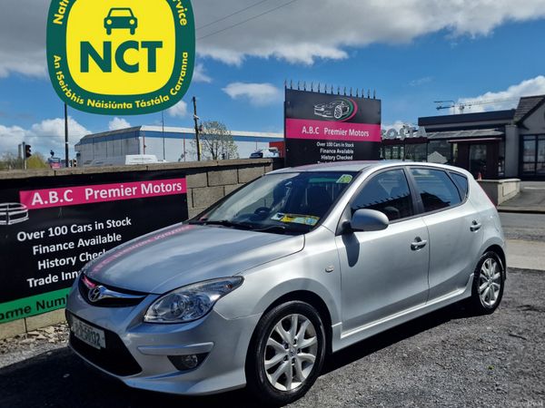 Hyundai i30 Hatchback, Diesel, 2011, Silver