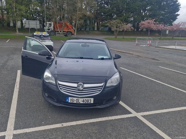 Vauxhall Insignia Hatchback, Diesel, 2015, Black