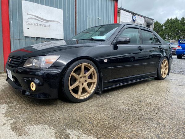 Toyota Altezza Saloon, Petrol, 2000, Black