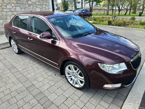 Skoda Superb Saloon, Diesel, 2013, Red