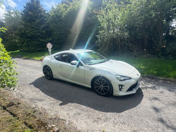 Toyota GT86 Coupe, Petrol, 2017, White