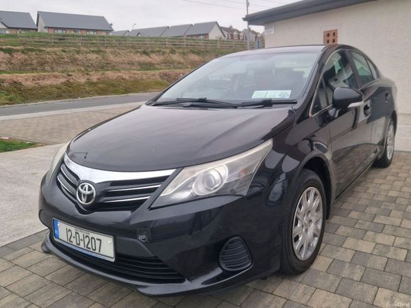 Toyota Avensis Saloon, Diesel, 2012, Blue