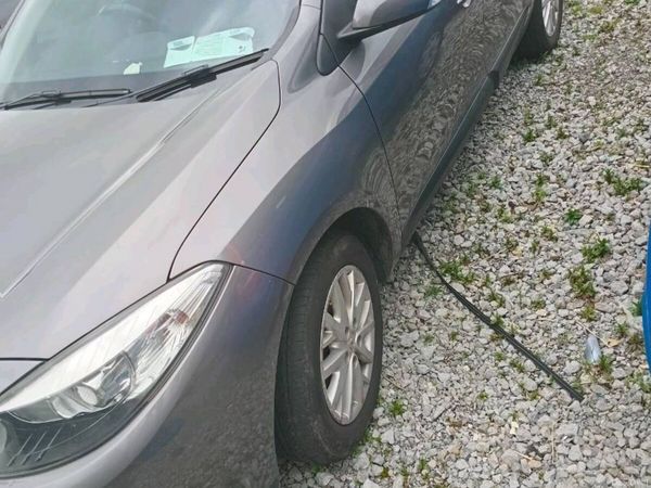 Renault Fluence Saloon, Diesel, 2016, Grey