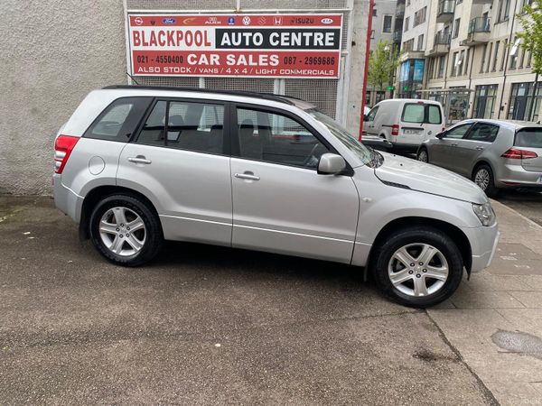 Suzuki Grand Vitara SUV, Petrol, 2008, Silver
