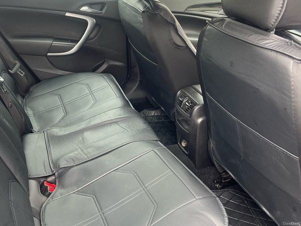 Vauxhall Insignia Hatchback, Diesel, 2012, Black