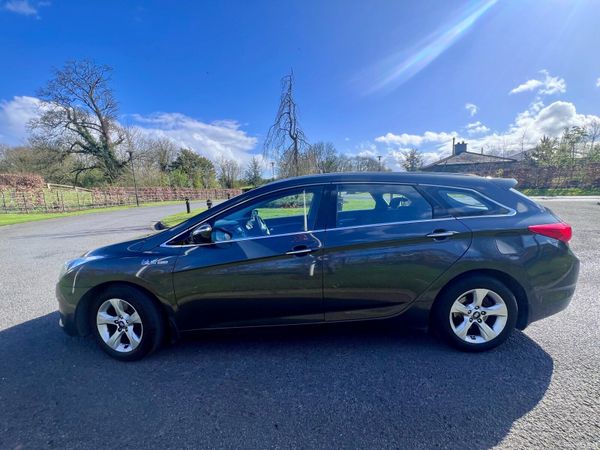 Hyundai i40 Estate/Jeep, Diesel, 2014, Grey