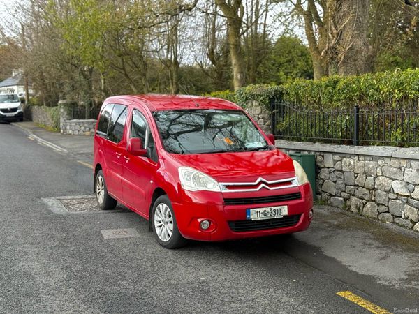 Citroen Berlingo MPV, Diesel, 2011, Red