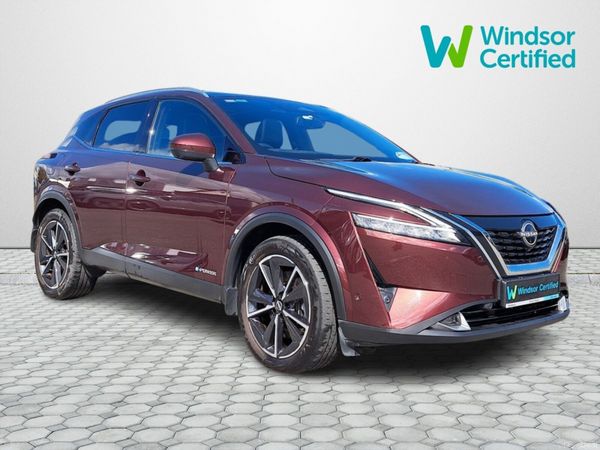 Nissan Qashqai SUV, Petrol Hybrid, 2023, Red