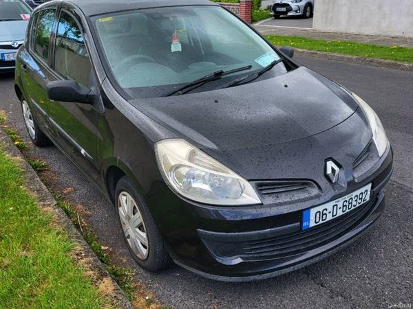 Renault Clio Hatchback, Petrol, 2006, Black