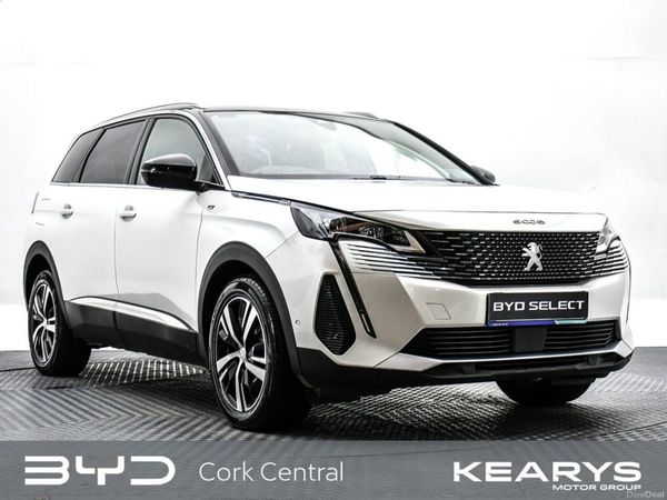 Peugeot 5008 MPV, Petrol Hybrid, 2024, White