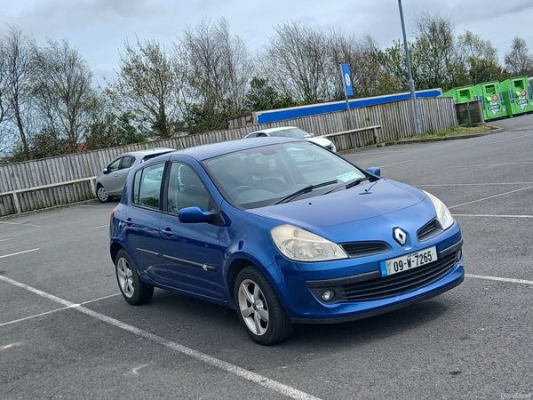 Renault Clio Hatchback, Petrol, 2009, Blue