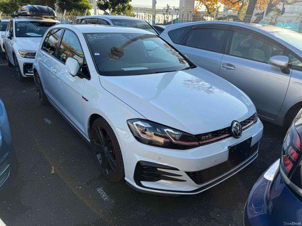 Volkswagen Golf Hatchback, Petrol, 2018, White
