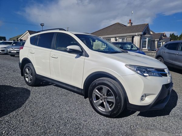 Toyota RAV4 SUV, Diesel, 2015, White