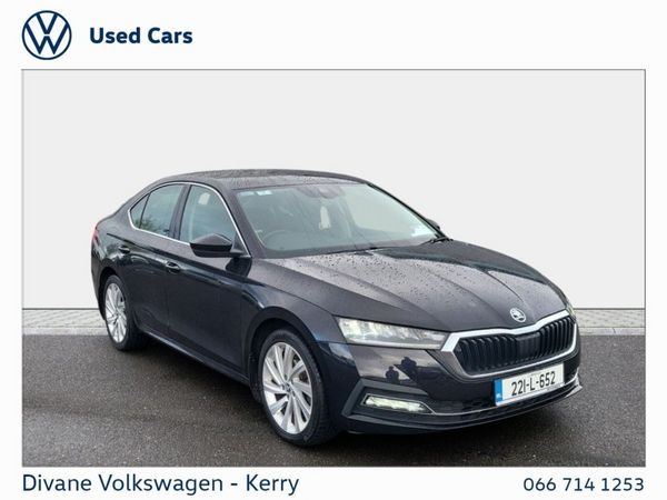 Skoda Octavia Saloon, Diesel, 2022, Black