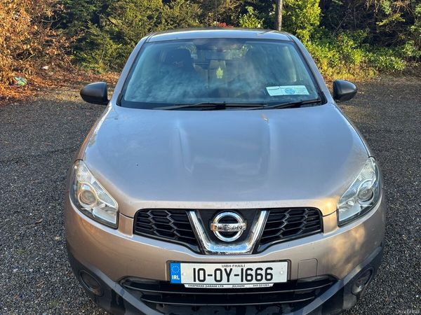Nissan Qashqai Hatchback, Diesel, 2010, Brown