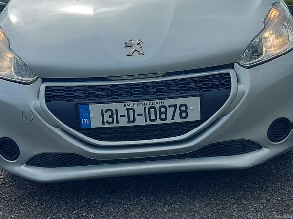 Peugeot 208 Hatchback, Diesel, 2013, Grey