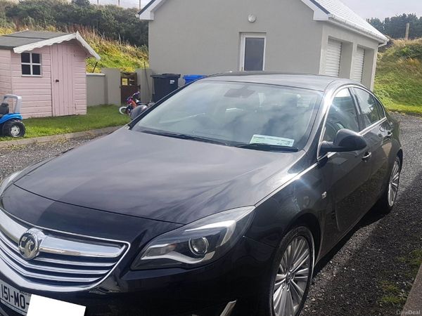 Vauxhall Insignia Hatchback, Diesel, 2015, Black