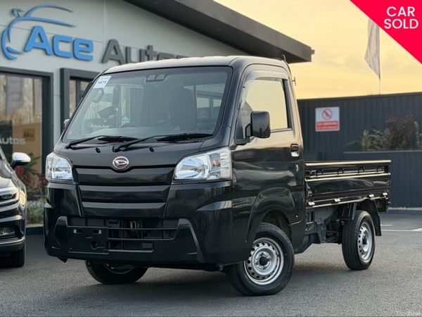 Daihatsu Fourtrak Pick Up, Petrol, 2019, Black