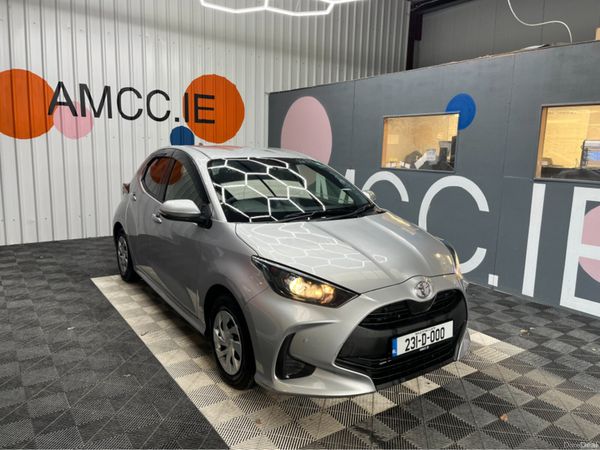 Toyota Yaris Hatchback, Petrol, 2023, Silver
