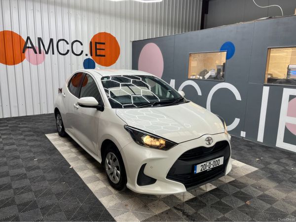 Toyota Yaris Hatchback, Petrol, 2020, White