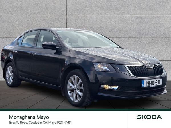 Skoda Octavia Hatchback, Petrol, 2019, Black