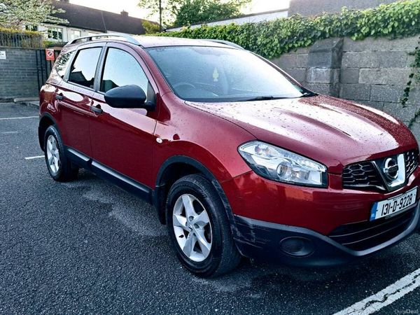 Nissan Qashqai+2 MPV, Diesel, 2013, Red