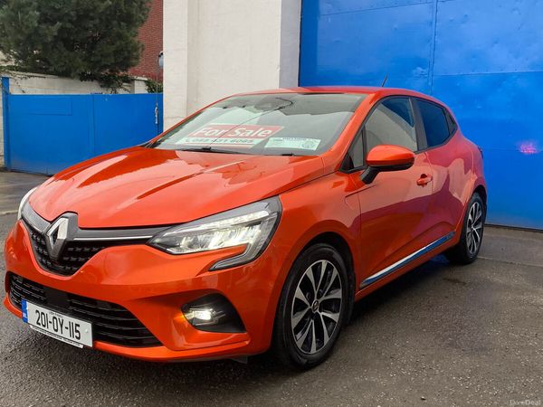 Renault Clio Hatchback, Petrol, 2020, Orange