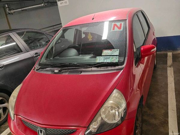 Honda Jazz Hatchback, Petrol, 2008, Red