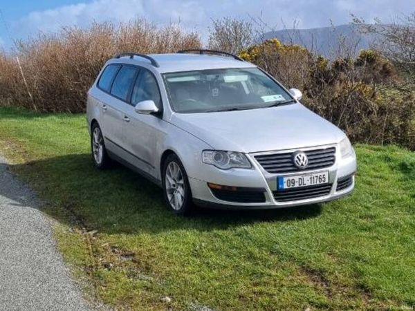 Volkswagen Passat Estate, Diesel, 2009, Silver