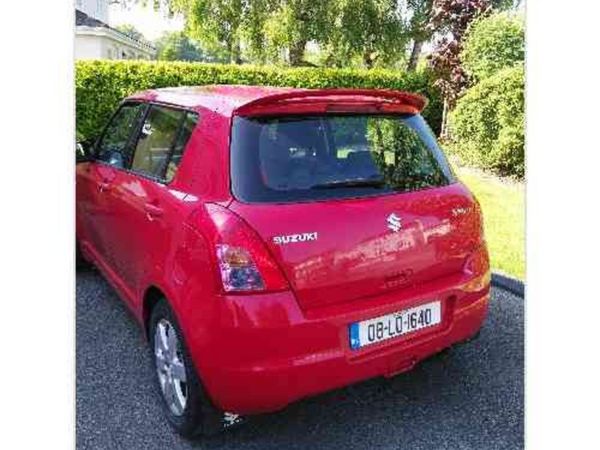 Suzuki Swift Hatchback, Petrol, 2008, Red