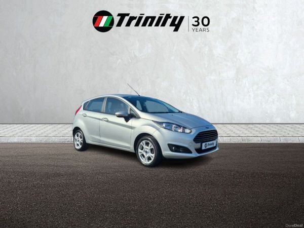 Ford Fiesta Hatchback, Petrol, 2016, Silver