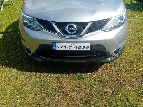 Nissan Qashqai SUV, Diesel, 2017, Silver