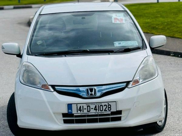 Honda Fit Hatchback, Petrol Hybrid, 2014, White