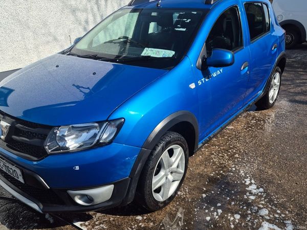 Dacia Sandero Stepway Hatchback, Diesel, 2015, Blue