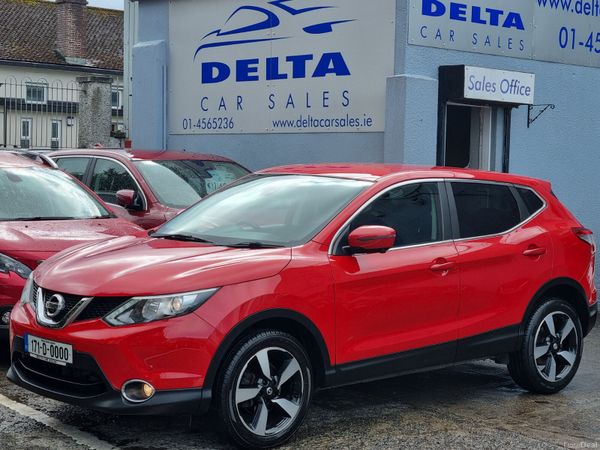 Nissan Qashqai SUV, Petrol, 2017, Red
