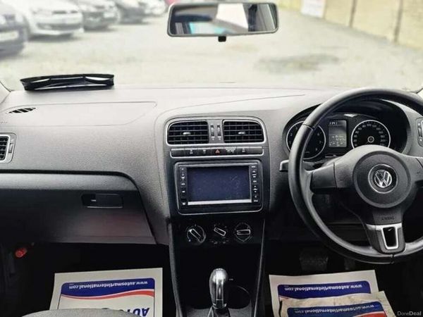 Volkswagen Polo Hatchback, Petrol, 2013, Black
