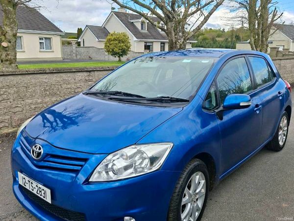 Toyota Auris Hatchback, Petrol, 2012, Blue