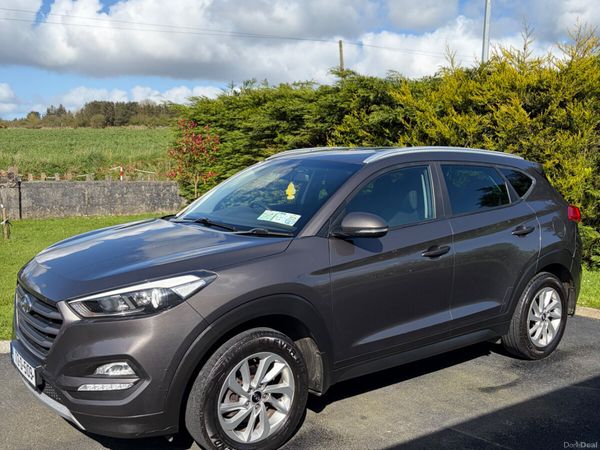 Hyundai Tucson SUV, Diesel, 2017, Brown