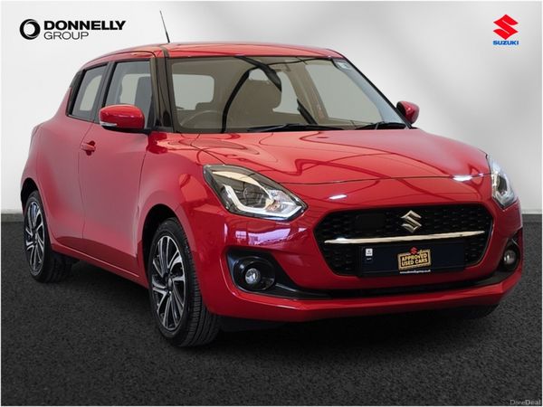 Suzuki Swift Hatchback, Petrol, 2022, Red