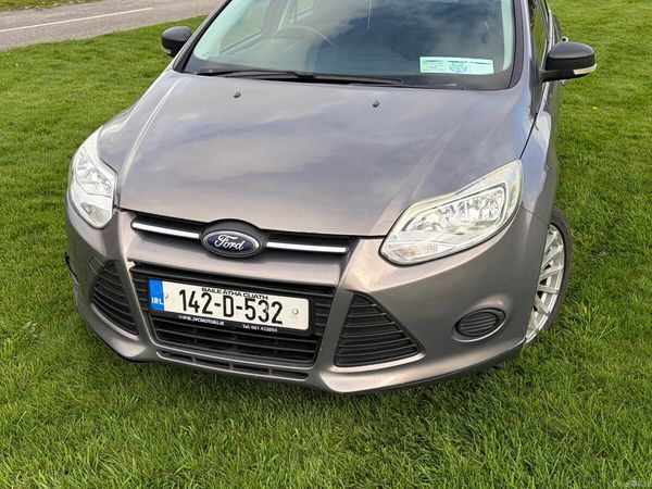 Ford Focus Hatchback, Diesel, 2014, Brown