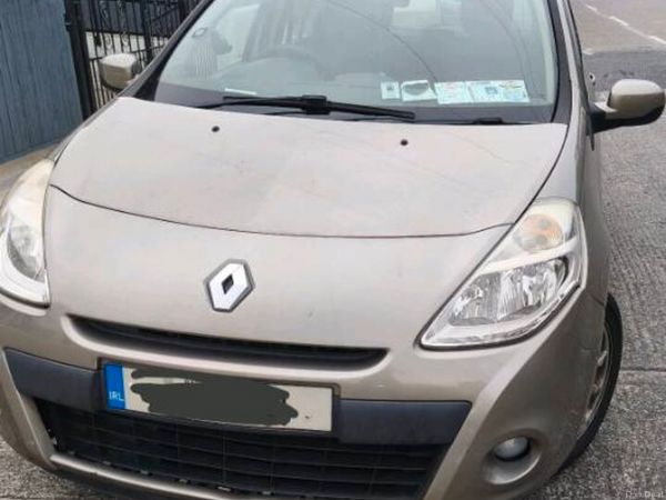 Renault Clio Hatchback, Ethanol Petrol, 2010, Gold
