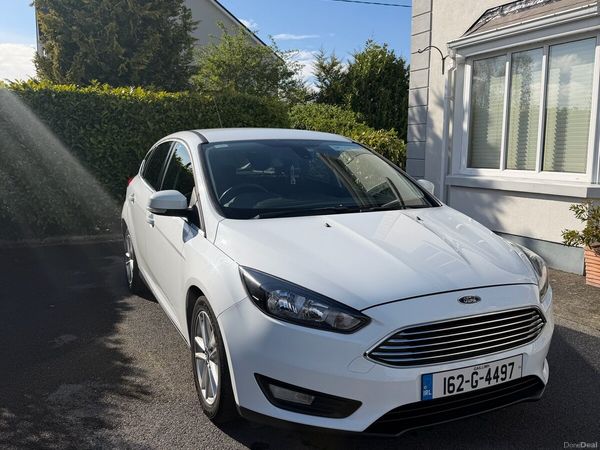 Ford Focus Hatchback, Petrol, 2016, White