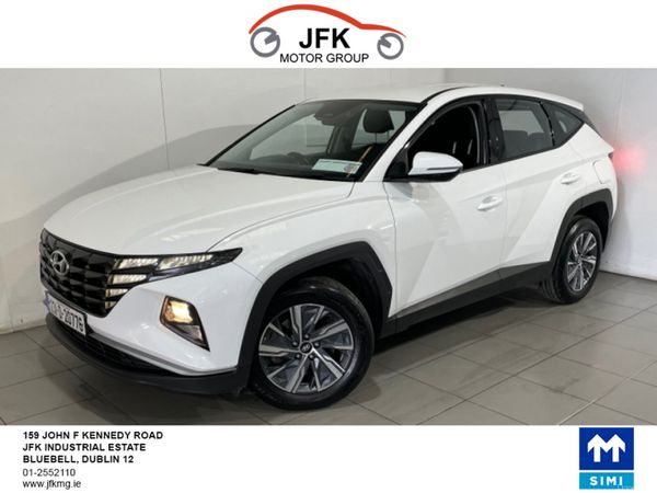 Hyundai Tucson MPV, Petrol Hybrid, 2023, White