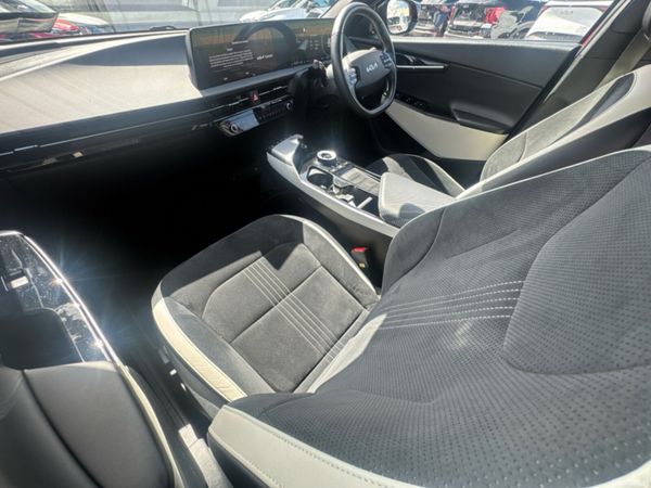 Kia EV6 MPV, Electric, 2022, Red