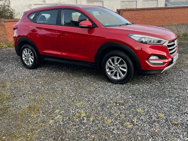 Hyundai Tucson SUV, Diesel, 2017, Red