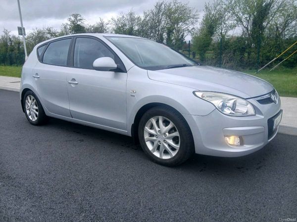 Hyundai i30 Hatchback, Diesel, 2008, Silver