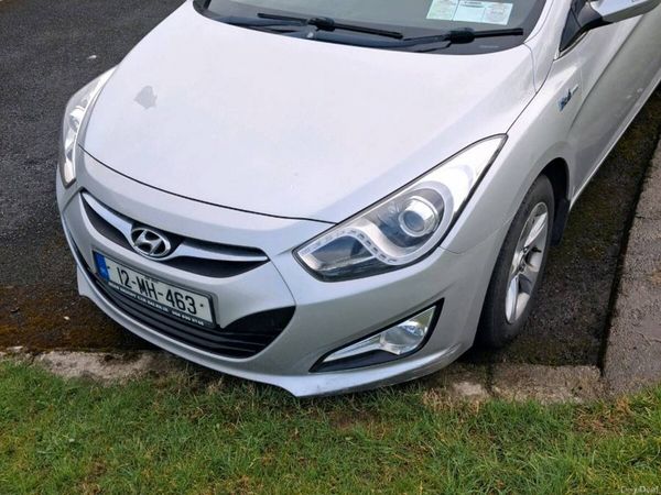 Hyundai i40 Saloon, Diesel, 2012, Silver