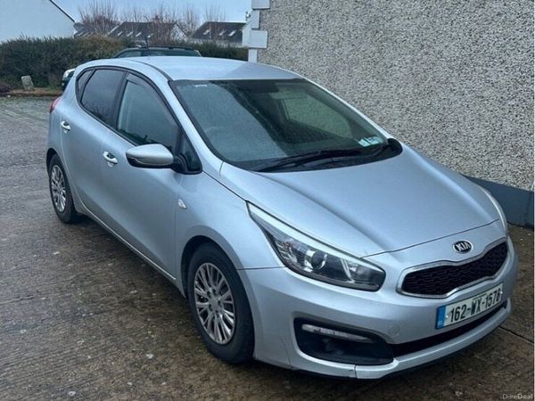 Kia Ceed Hatchback, Diesel, 2016, Silver