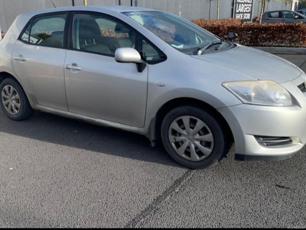 Toyota Auris Hatchback, Petrol, 2007, Silver