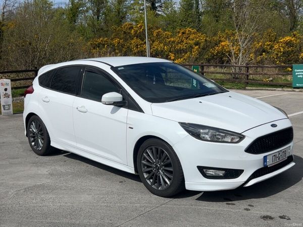 Ford Focus Hatchback, Diesel, 2017, White